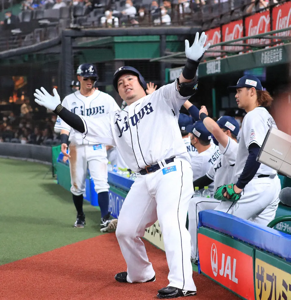 【画像・写真】西武・山川が通算199号　同点の4回に勝ち越しの22号ソロ　日本人最速200本塁打に王手