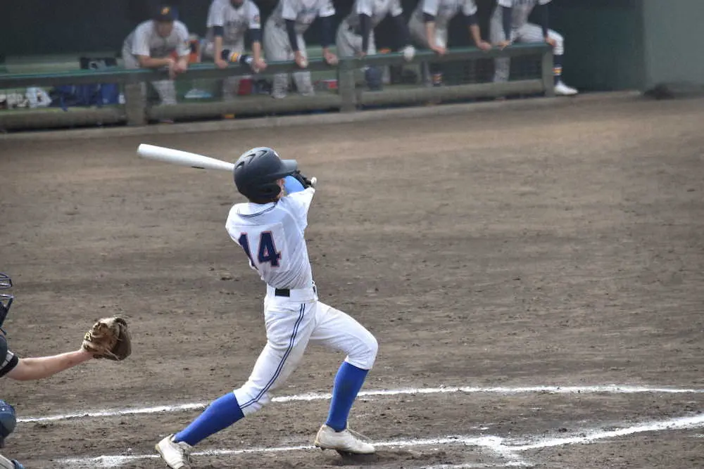 鶴見大付・高野　涙の決勝打！失策取り返し「絶対打ってやろうって気持ちに」