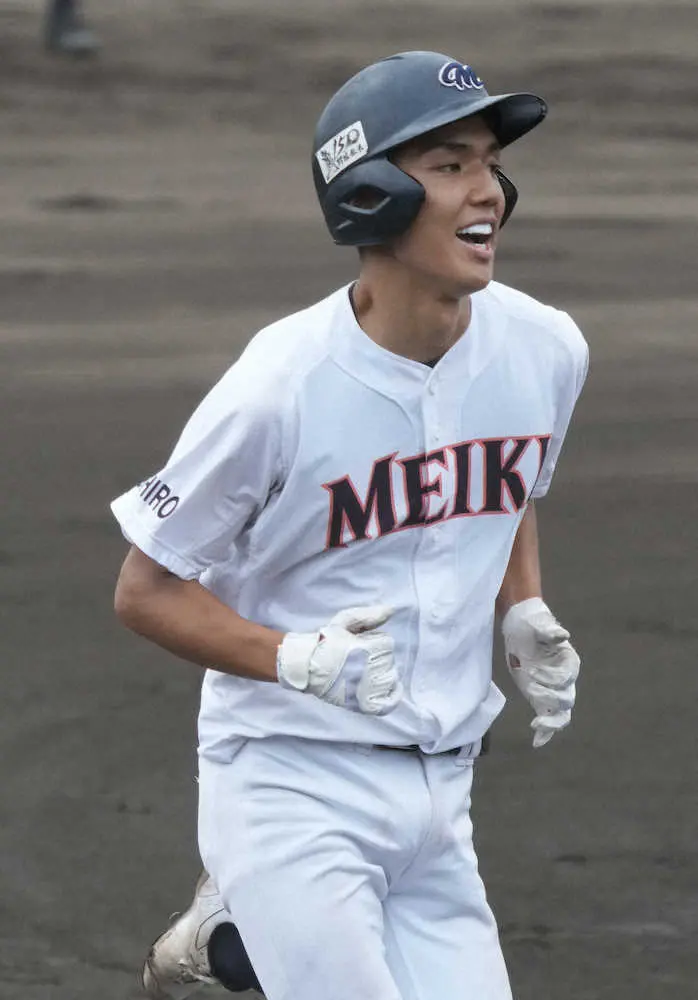 【画像・写真】高校野球北北海道大会　クラーク、投打かみ合う快勝発進　エース山中「いつも通りやれば大丈夫」