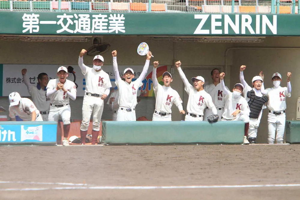 春日が一丸野球で福岡大会4回戦突破　エースで主将・飯田ら2人離脱の緊急事態に奮起