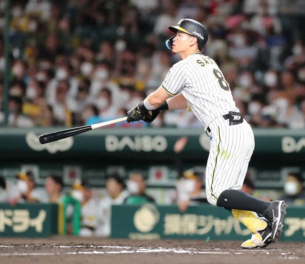 阪神・佐藤輝　球団新人から2年連続15本塁打以上は田淵幸一、岡田彰布以来3人目＆左打者初の快挙