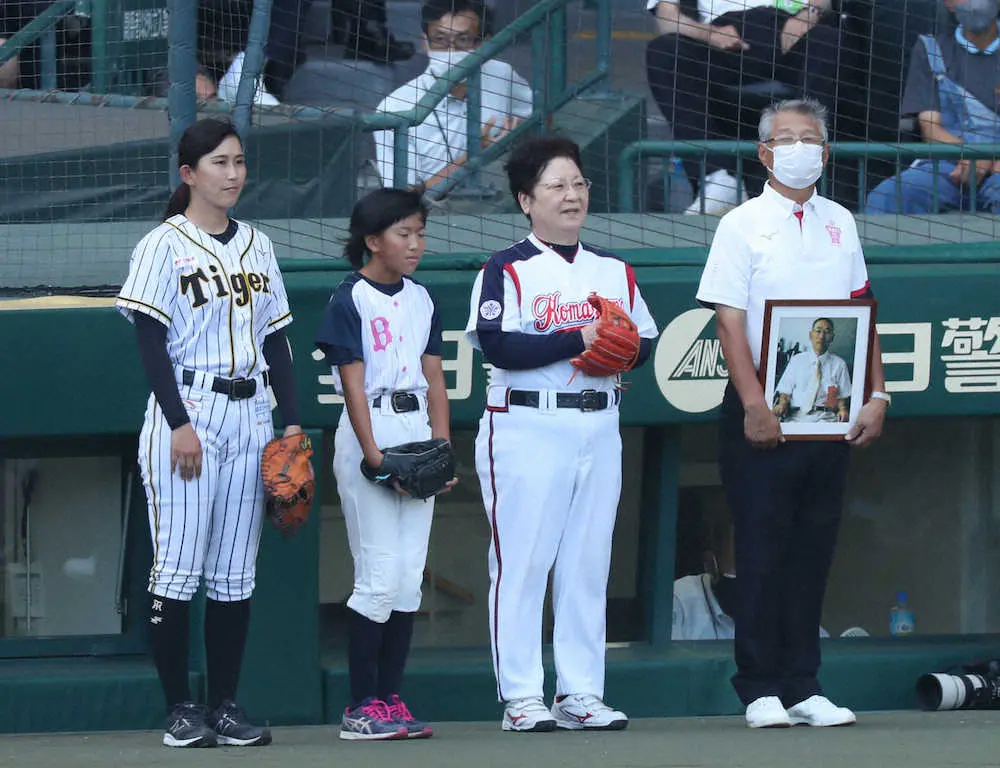 高校野球女子決勝の始球式は“女子野球の母”蘇武秀子さん