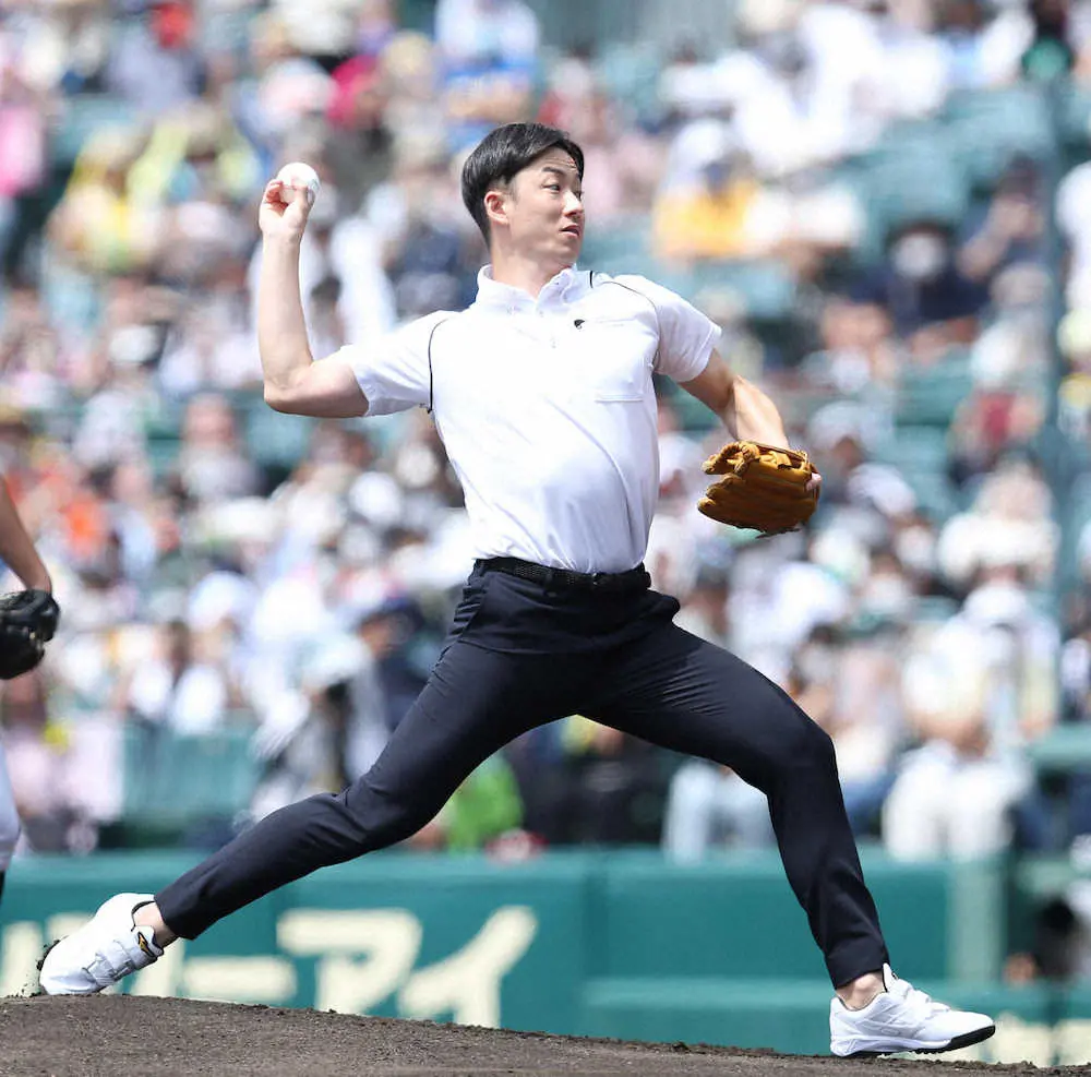斎藤佑樹さん開幕戦始球式「球児の皆さんへ敬意を込めて投げた」