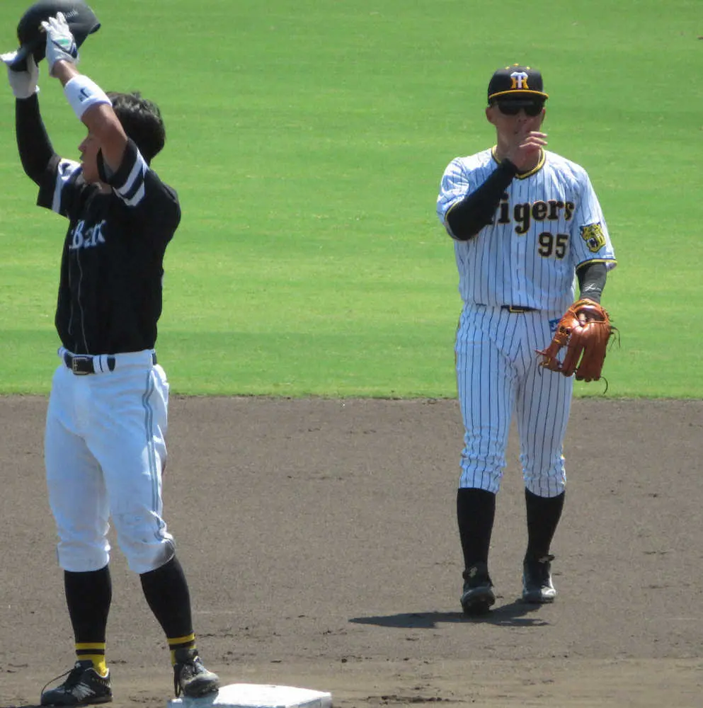 阪神　2軍戦は異常事態　内野に捕手2人、三塁も元捕手の原口　控え野手不在で四苦八苦