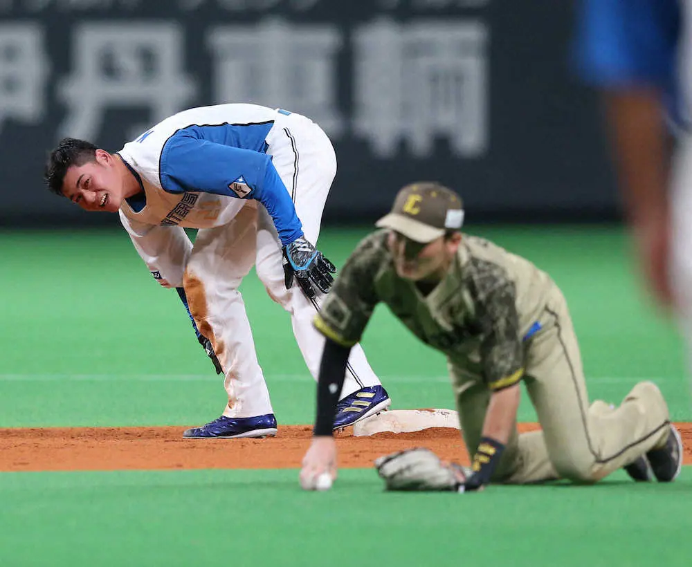 日本ハム清宮、二塁上で西武・源田と激しく交錯　「ボナファイドルール」適用で勝ち越しチャンス消える