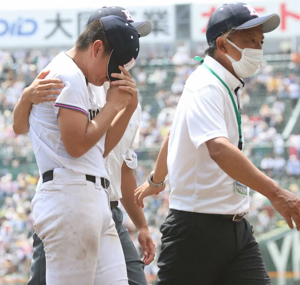 【甲子園】国学院栃木は4投手で小刻み継投も打線が不発　夏初の8強ならず