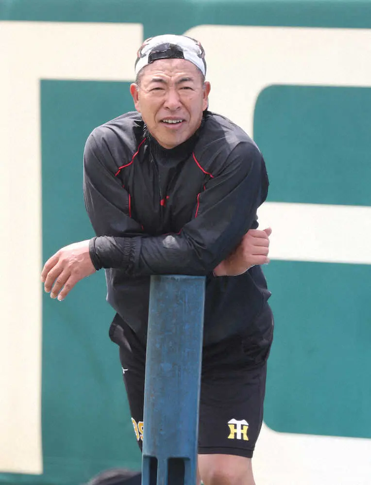 阪神・井上ヘッドコーチ