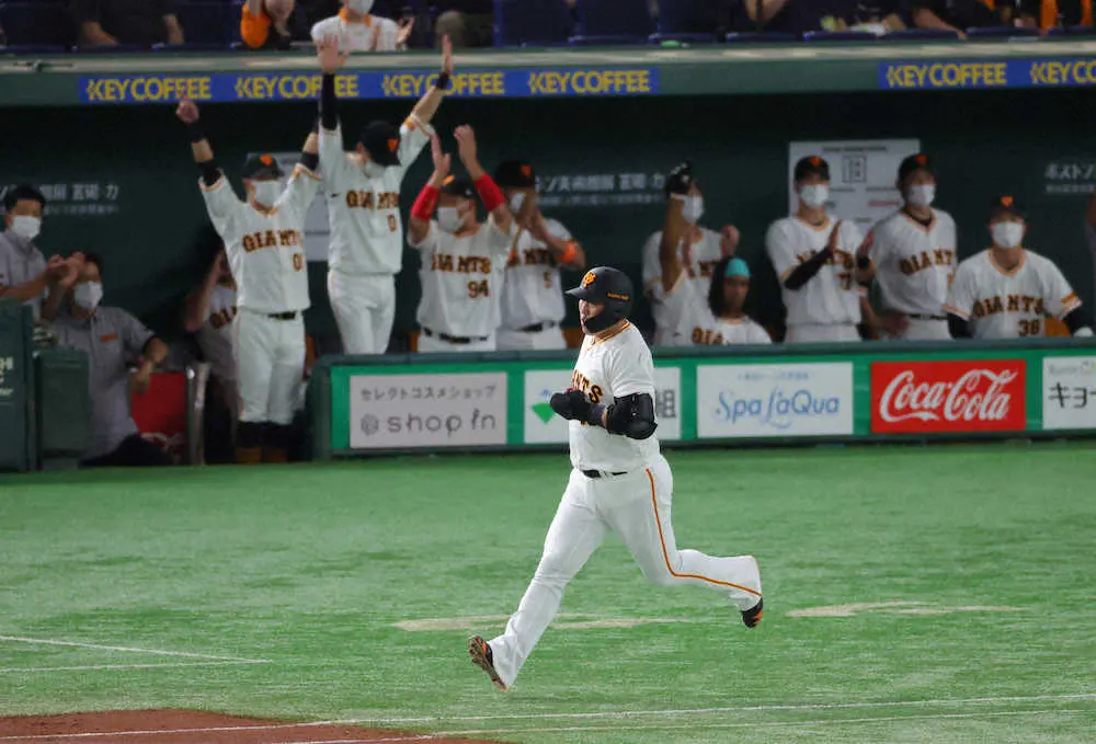 【画像・写真】巨人・中田翔が今永撃ち同点23号！　第91代4番、9月は13戦7発の荒稼ぎ　中田が一発打てば9月全勝