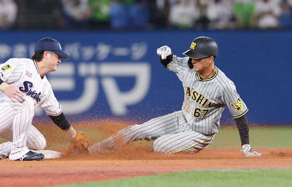 阪神・高寺　有言実行のプロ初盗塁　矢野監督期待の「ラッキーボーイ」が成長アピール