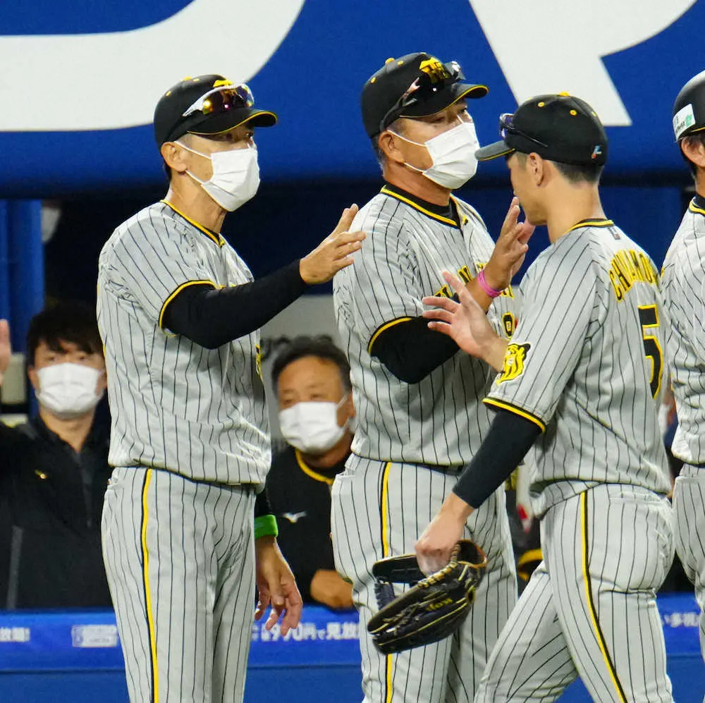 阪神・矢野監督、これが「俺たちの野球」だ！積極采配で好機次々と拡大、1試合4盗塁はセCS最多記録に