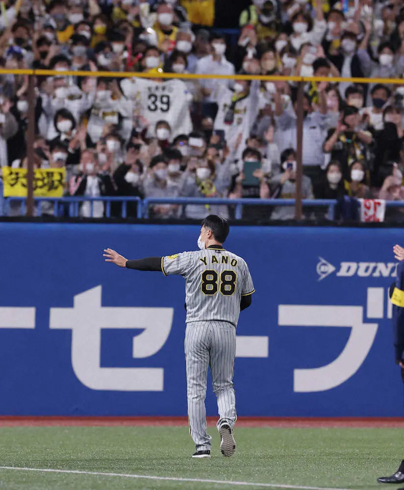 【内田雅也の追球】「10・14」心に残る4年間　優勝も日本一もならずも、矢野監督の思いは届いただろう
