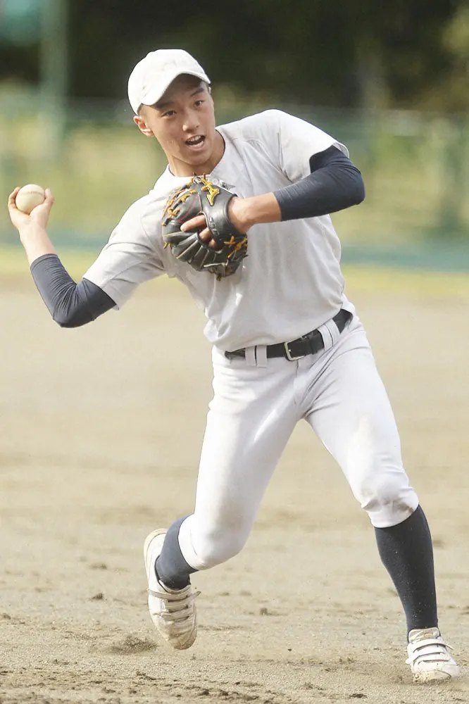 加藤学園・池田　県大会は背番号「2」も“控え捕手”「自信ある」二塁で攻守に躍動