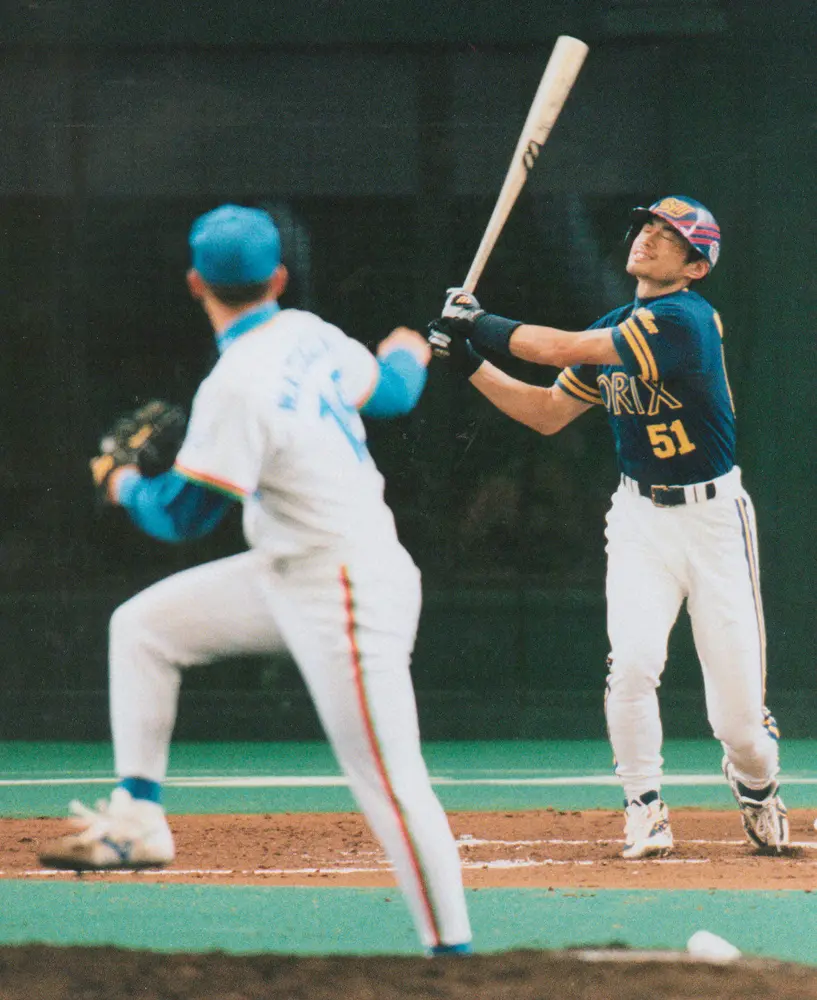 1999年5月16日の西武―オリックス戦、松坂投手（左）がイチローを3打席連続の三振に打ち取る