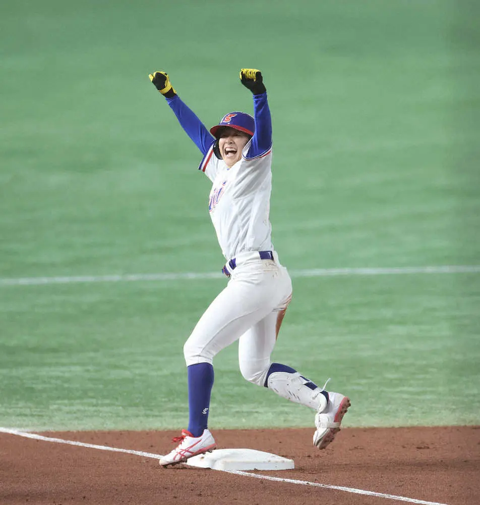 高校野球女子選抜・森崎が適時三塁打「そもそもバットに当たると思わなかった」
