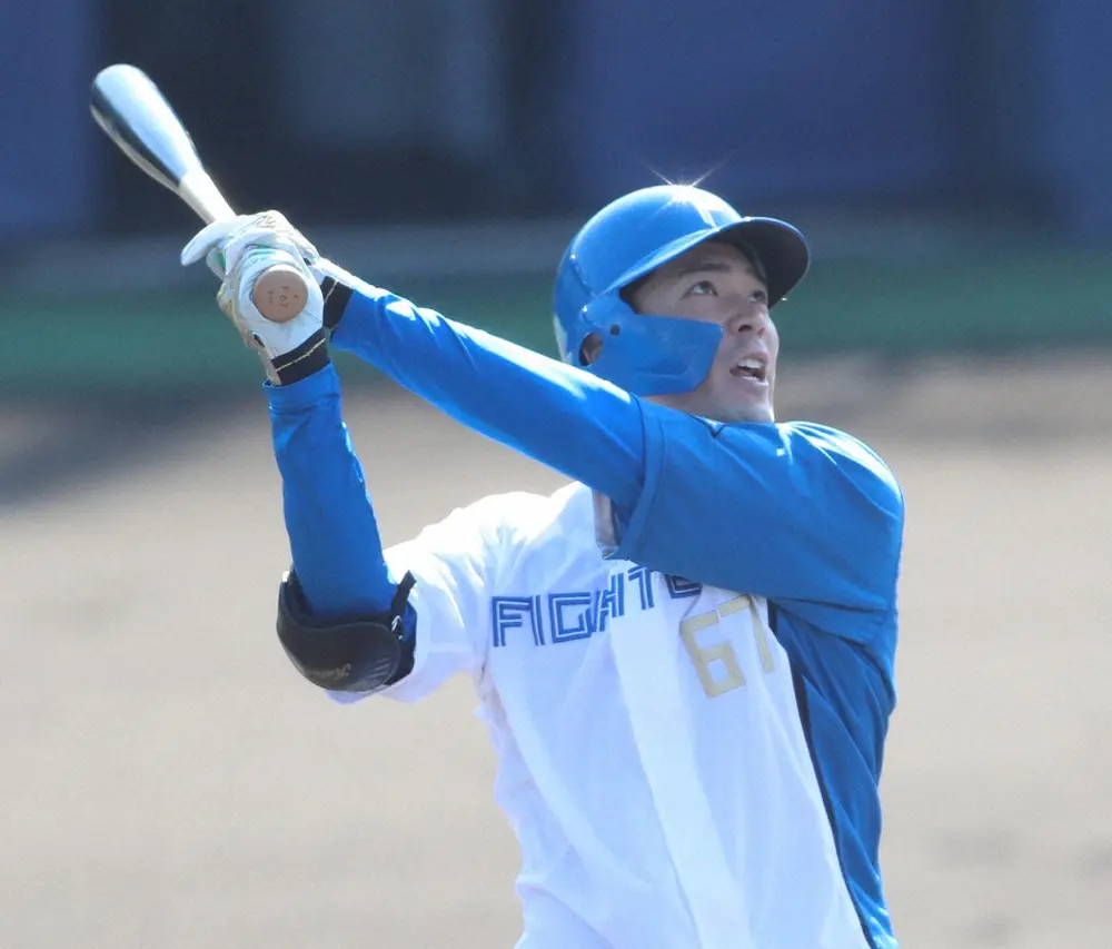 日本ハム・片岡奨人がトライアウト9打者目で初安打　自慢の快足飛ばし二塁打　19年ドラ7