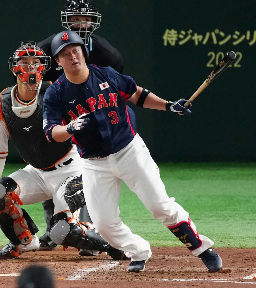 DeNA牧秀悟、侍ジャパン唯一の全試合スタメンも4の0で途中交代　初戦では代表初打席で本塁打