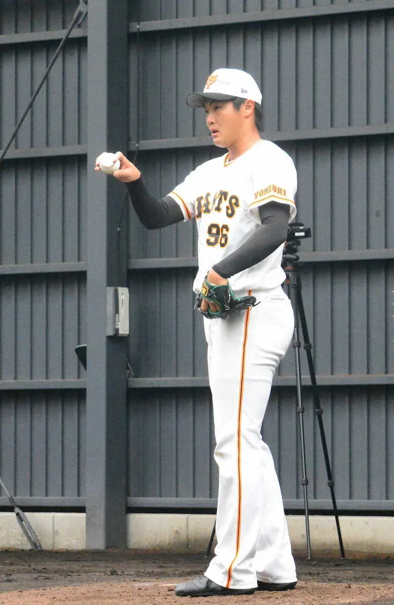 巨人・菊地　村田兆治さん直伝のフォークを磨くことを誓う「プロを目指すきっかけになって、夢をくれた人」