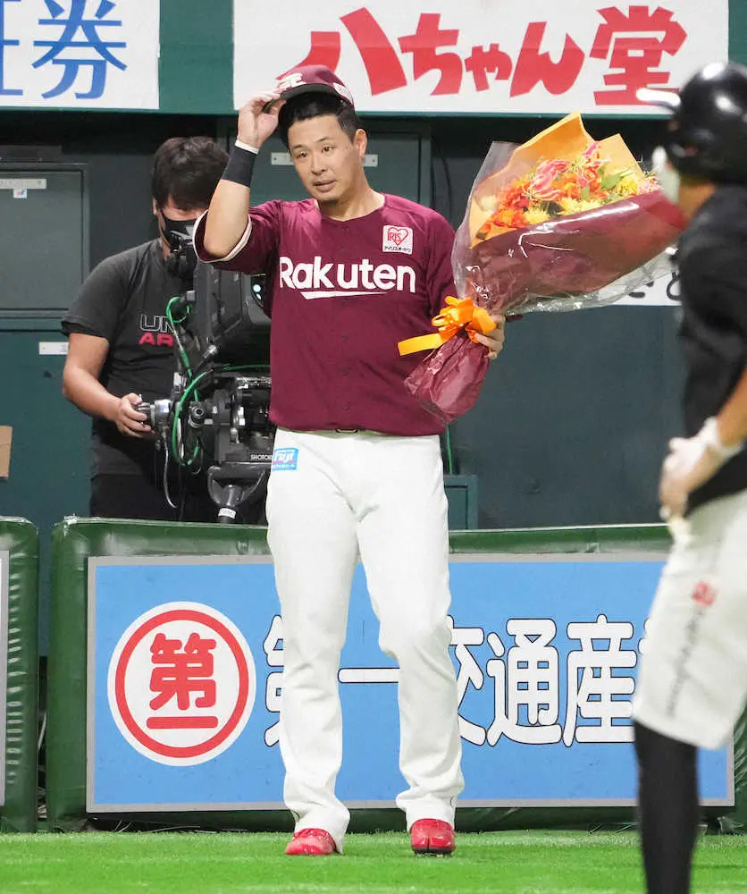 楽天・浅村　来季以降も二塁手で勝負！中日から阿部加入、若手も成長も「こだわってやってきているので」