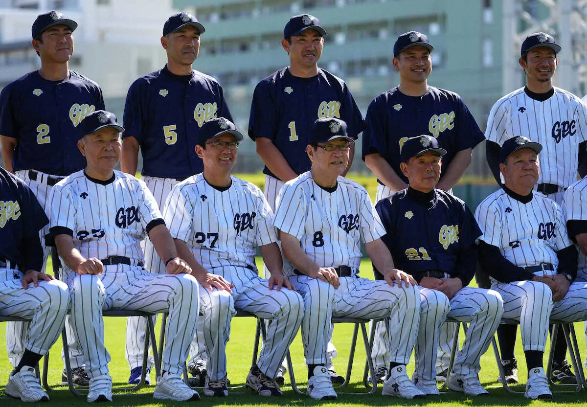 【画像・写真】内川聖一「宝物が一つ増えました」　名球会に参加し、横浜OBでの記念撮影や記念球もゲット！