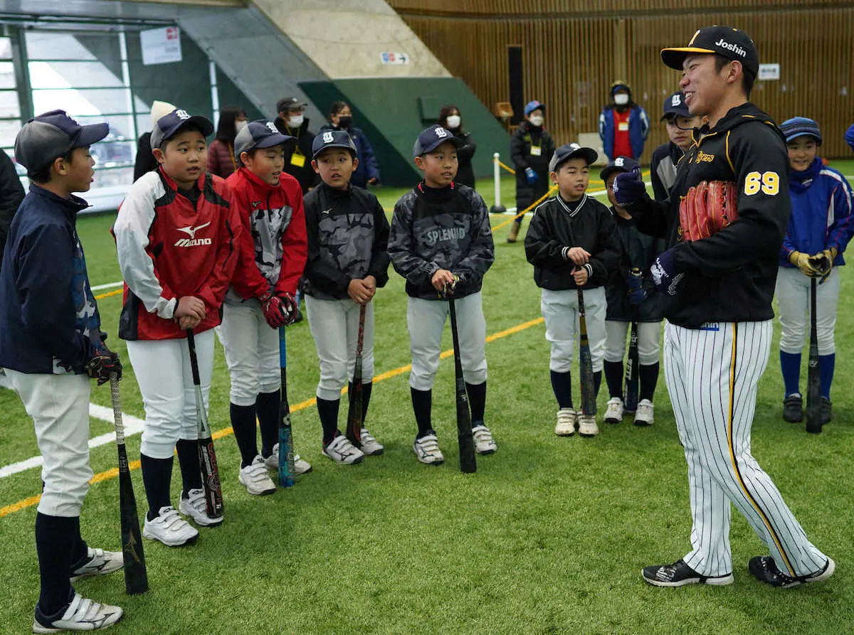 阪神・石井　ヤクルト・石川に学んだ「ポジティブ思考」　故郷秋田で大先輩の金言ゲット