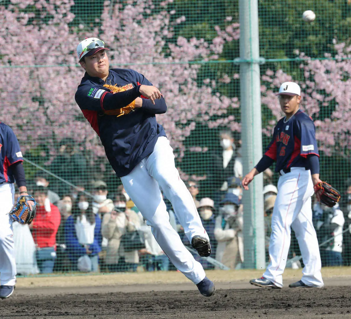 ドジャース　4人体制で侍密着マーク！村上は「THE　BIG　BOY！」由伸は「物凄く才能ある」