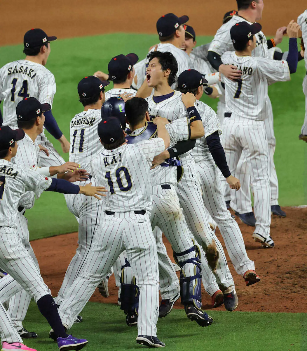 【画像・写真】WBC決勝＜日本・アメリカ＞優勝し、歓喜の大谷（撮影・光山　貴大）