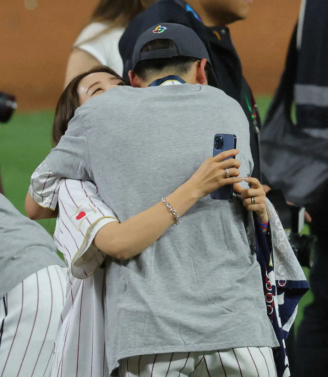 【画像・写真】村上が朗希が由伸が…侍ジャパン戦士、SNSで続々世界一報告　正尚は“メジャー組5人”ショット公開