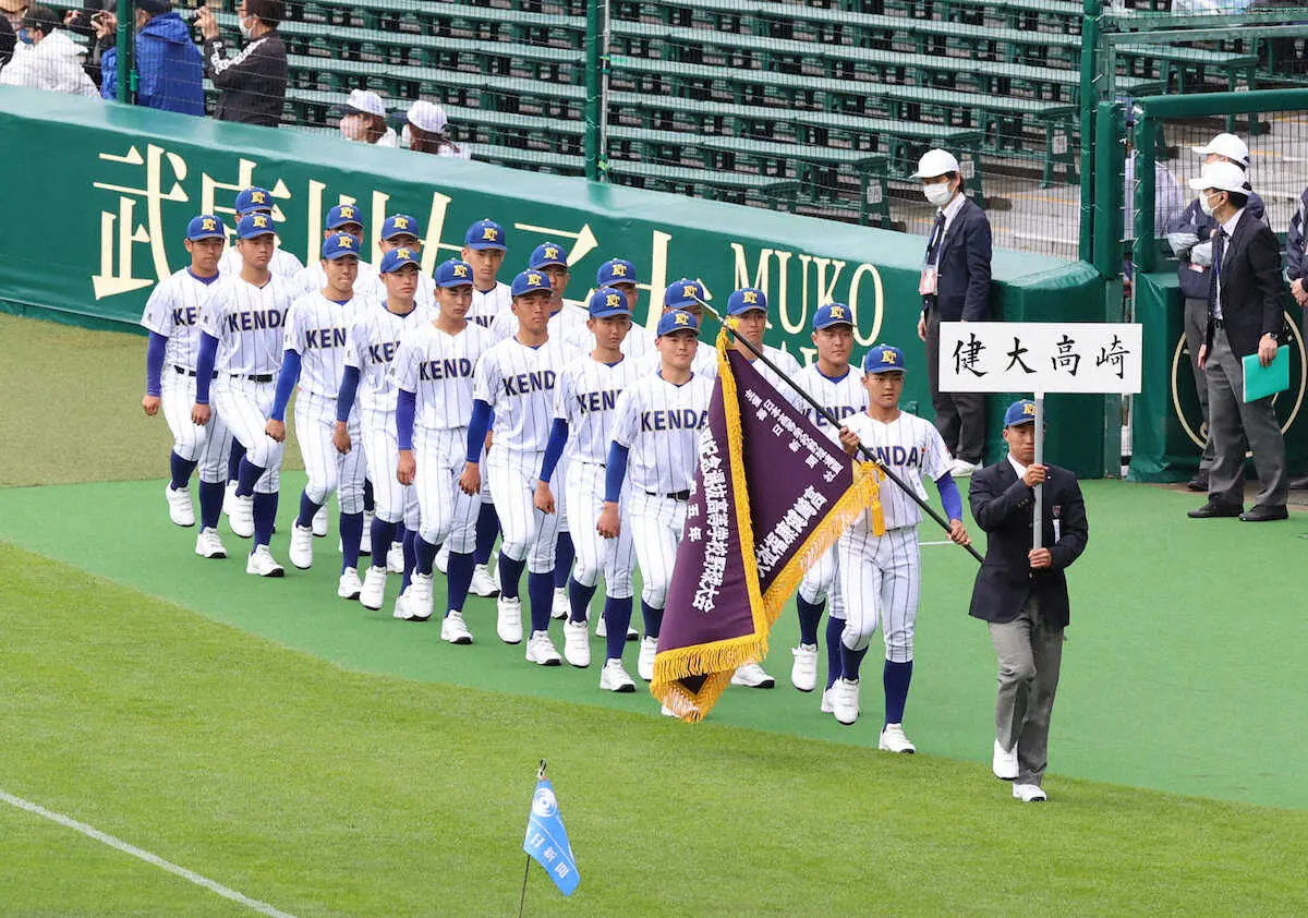 「機動破壊」の健大高崎　カープ捕手との対決経験から報徳学園・堀の強肩突破を「自信ある」