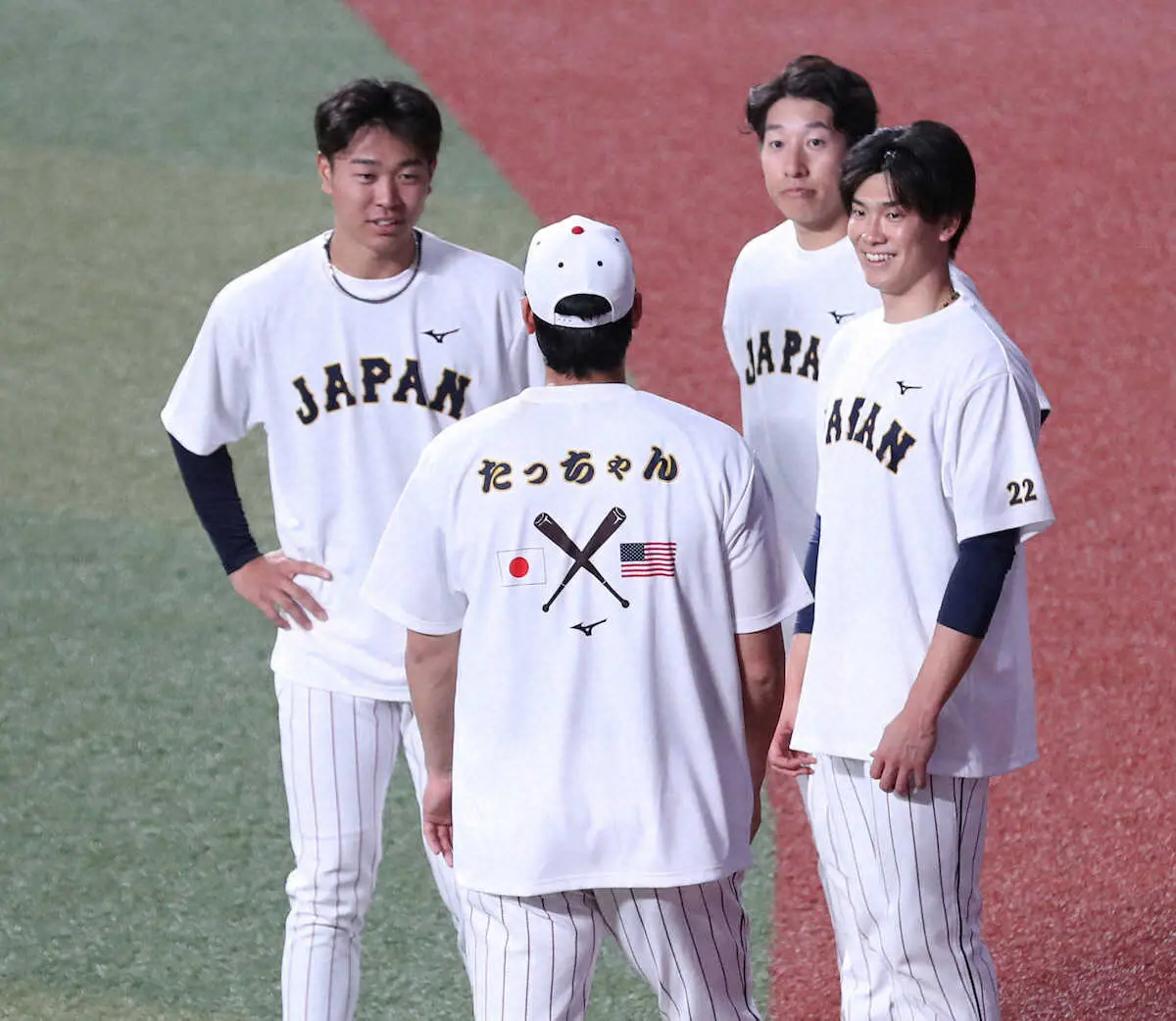 【画像・写真】中日・高橋宏斗　侍ブルペン迷子事件で“交流”　嵐・二宮和也からシャンパン贈られたことを明かす