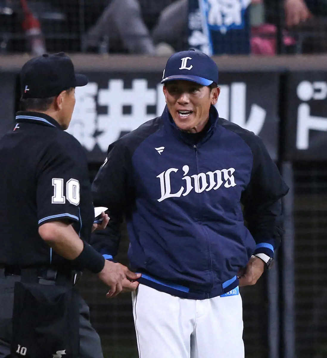 西武・松井監督　6回まで無安打投球だったエンスからの継投は「9回投げたら何球投げるの」