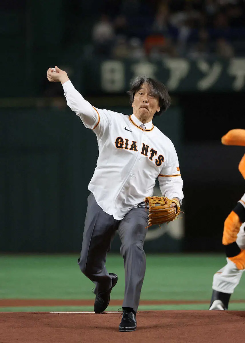 松井秀喜氏、55ユニで10年ぶり東京D始球式　解説で本塁打予想的中に「怖いくらい」