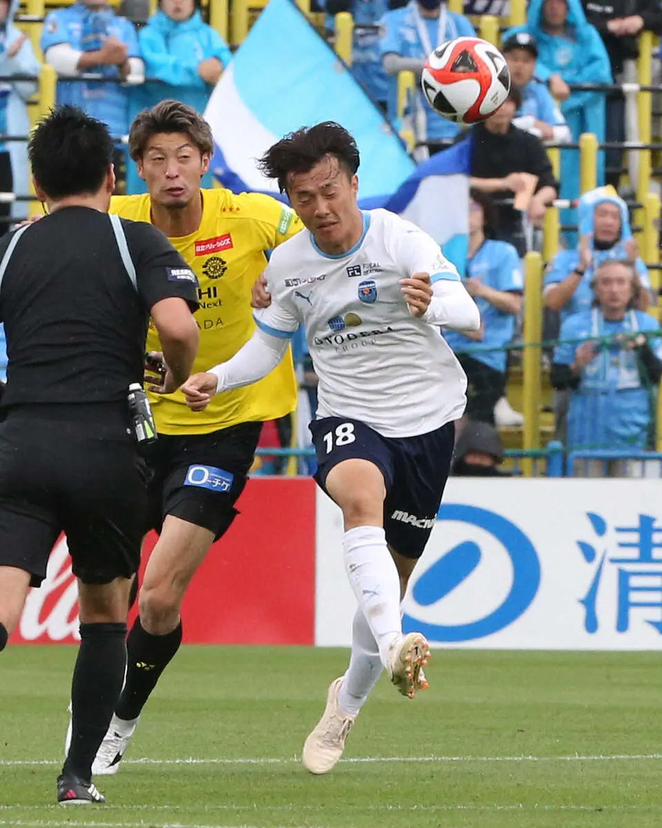 横浜FCが柏を下して2勝目　Jリーグ通算150試合出場の小川がPKで決勝点
