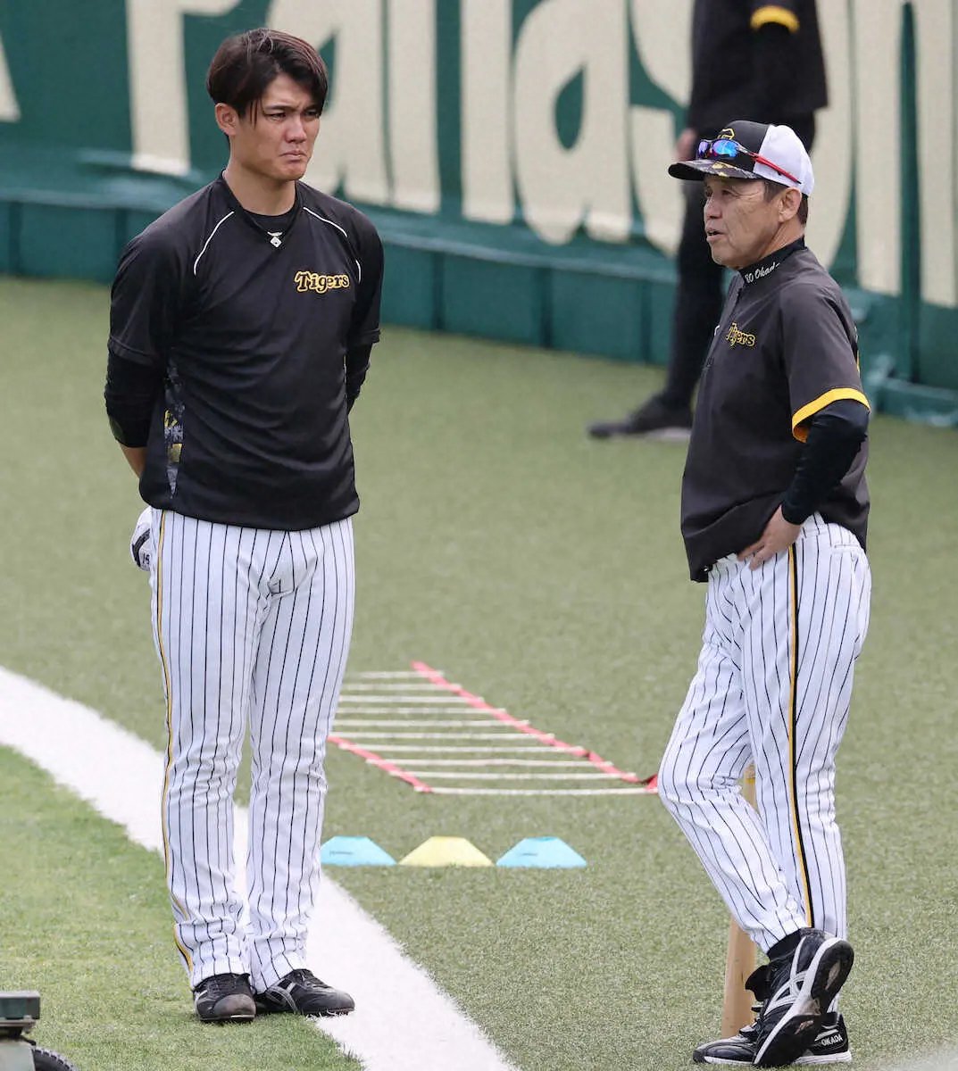 阪神・西純　岡田監督と試合前練習中にマンツーマンで会話「野球人生にプラスになる話」