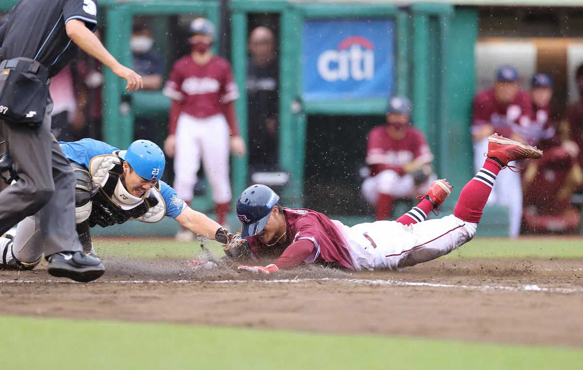 【画像・写真】日本ハム新庄監督　執念1プレーに2度リクエストも実らず