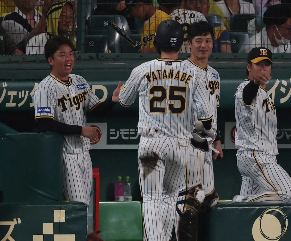 阪神・村上　渡辺諒の本塁打に頭を抱えた訳　まさかの「頭打っただけなんで…」