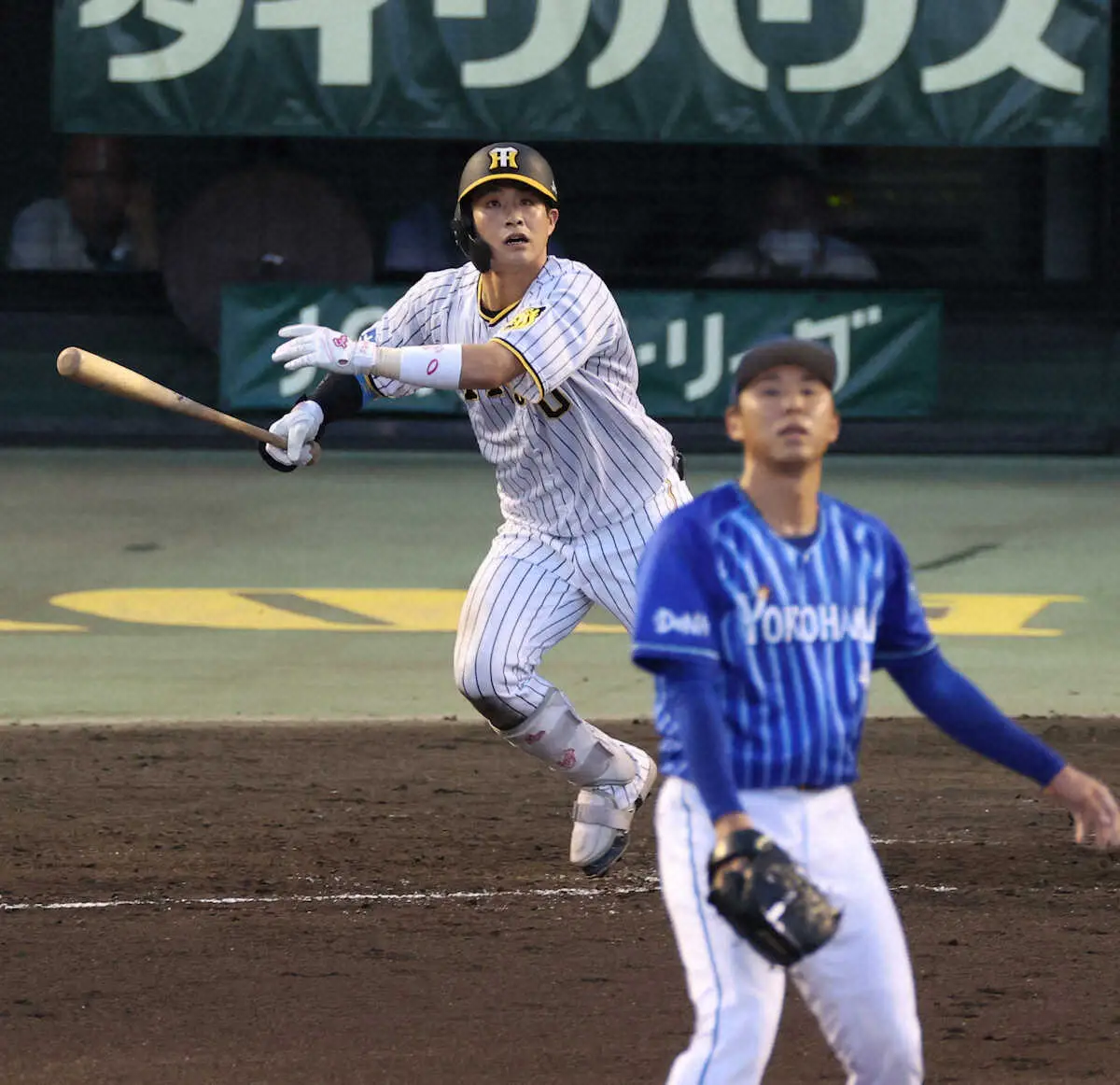 満塁機打率.556の阪神・木浪　8度目猛打賞で5打点の大活躍　佐藤輝にも見せた中心選手の背中