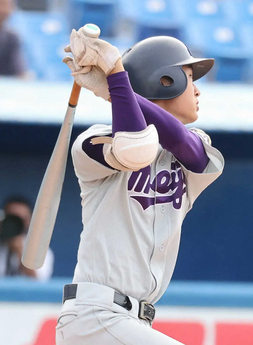 明大中野4番・高橋　エース中村救った！4打点　「先輩たちと一試合でも多くやりたい」