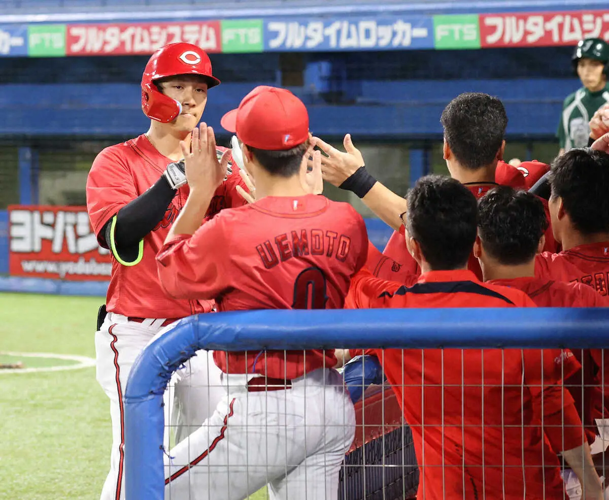 広島3連敗でも龍馬＆坂倉が希望のアーチ競演　投壊…苦しい夏場の投手陣に今度は野手陣が援護だ！