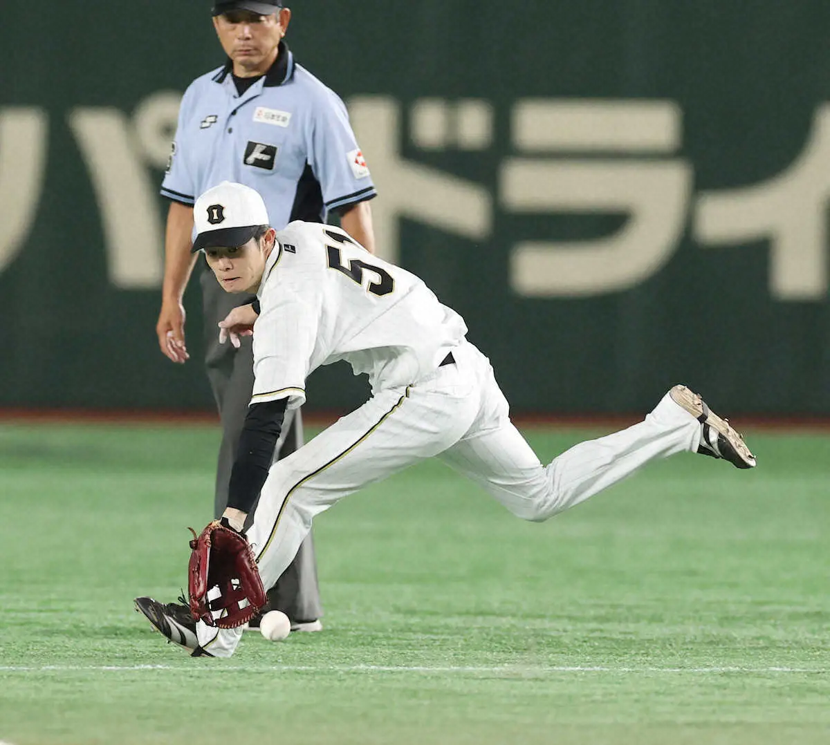 阪神・中野「人工芝の球場はエラーする気がしない」守備力は名手の域　積み上げた経験値がいきている