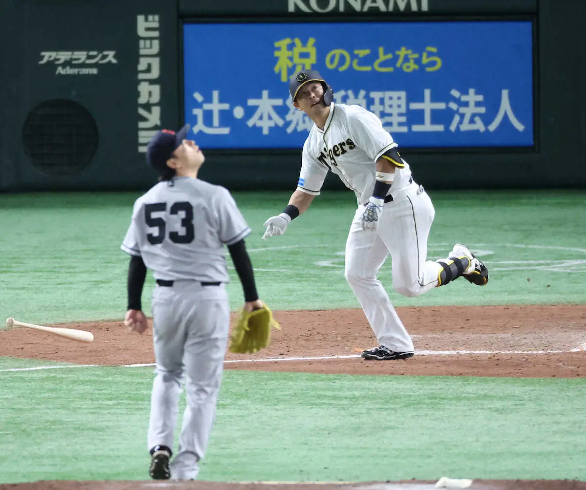 阪神・原口　9回代打でトドメの2号「岩崎がいないこともあって1点でも多くという気持ちがあった」
