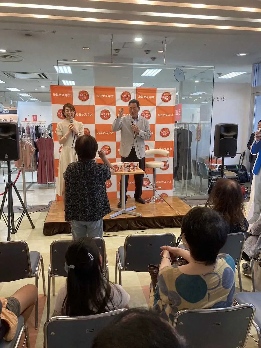 中畑清氏が福島でトークショー！イメージキャラクターを務める栄養ドリンク発売記念