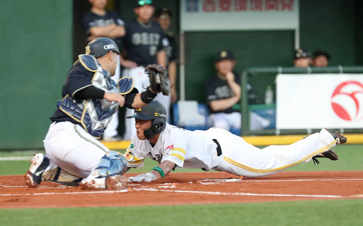 ソフトB・野村勇　二飛からタッチアップV生還　昇格即スタメン燃えた　眉もぶっとく目立った