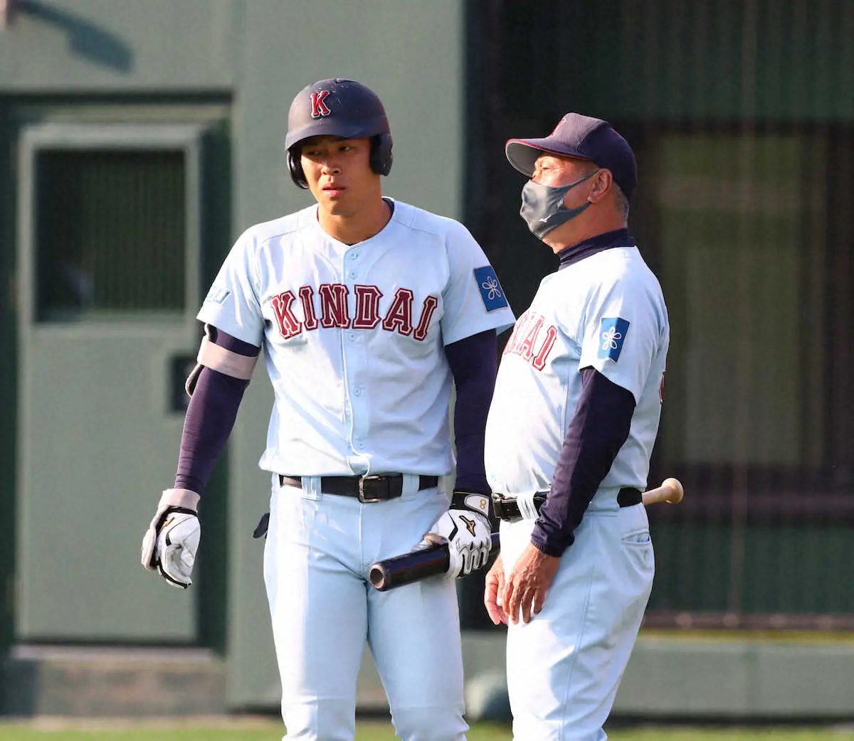 阪神・佐藤輝　プロ野球史上初の左打者へ！新人から3年連続20発で、勇退する恩師の「花道を飾る」