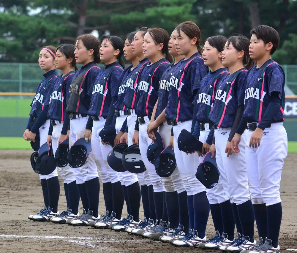 【女子野球はなまき大会】立ち上げから半年　仙台大・入沢監督「選手たちが楽しんでいるのはいいこと」