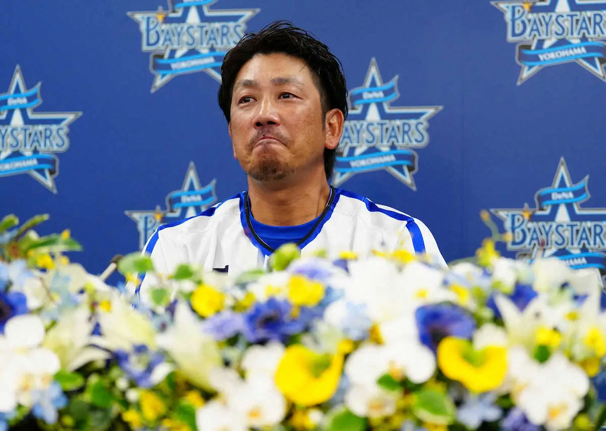 【隠しマイク】DeNA三浦監督　引退会見の藤田について「泣いてました？泣くなよって言ったんですけど」
