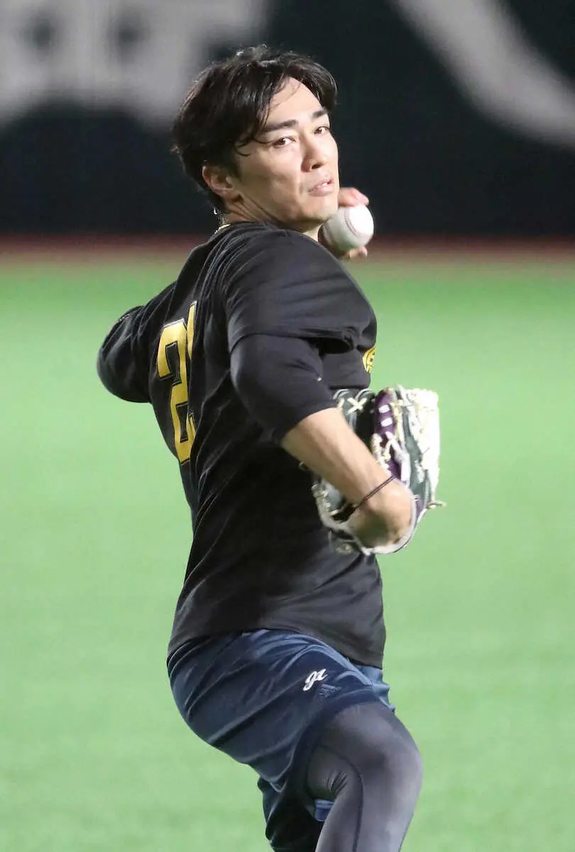 ソフトB・和田　“熱男”松田引退に奮い立つ「一球一球、一日一日を悔いなく過ごしていかないと」