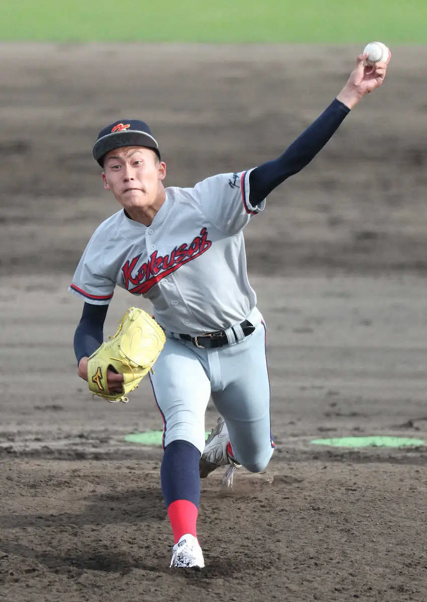 広島・育成3位の杉原が仮契約　持ち味の強気投球で「将来は球界を代表する左投手になりたい」