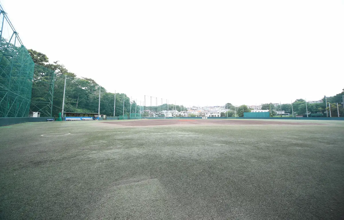 東京六大学野球連盟「グランドを子どもたちの遊び場へ」を実施　慶大など6校の練習場開放