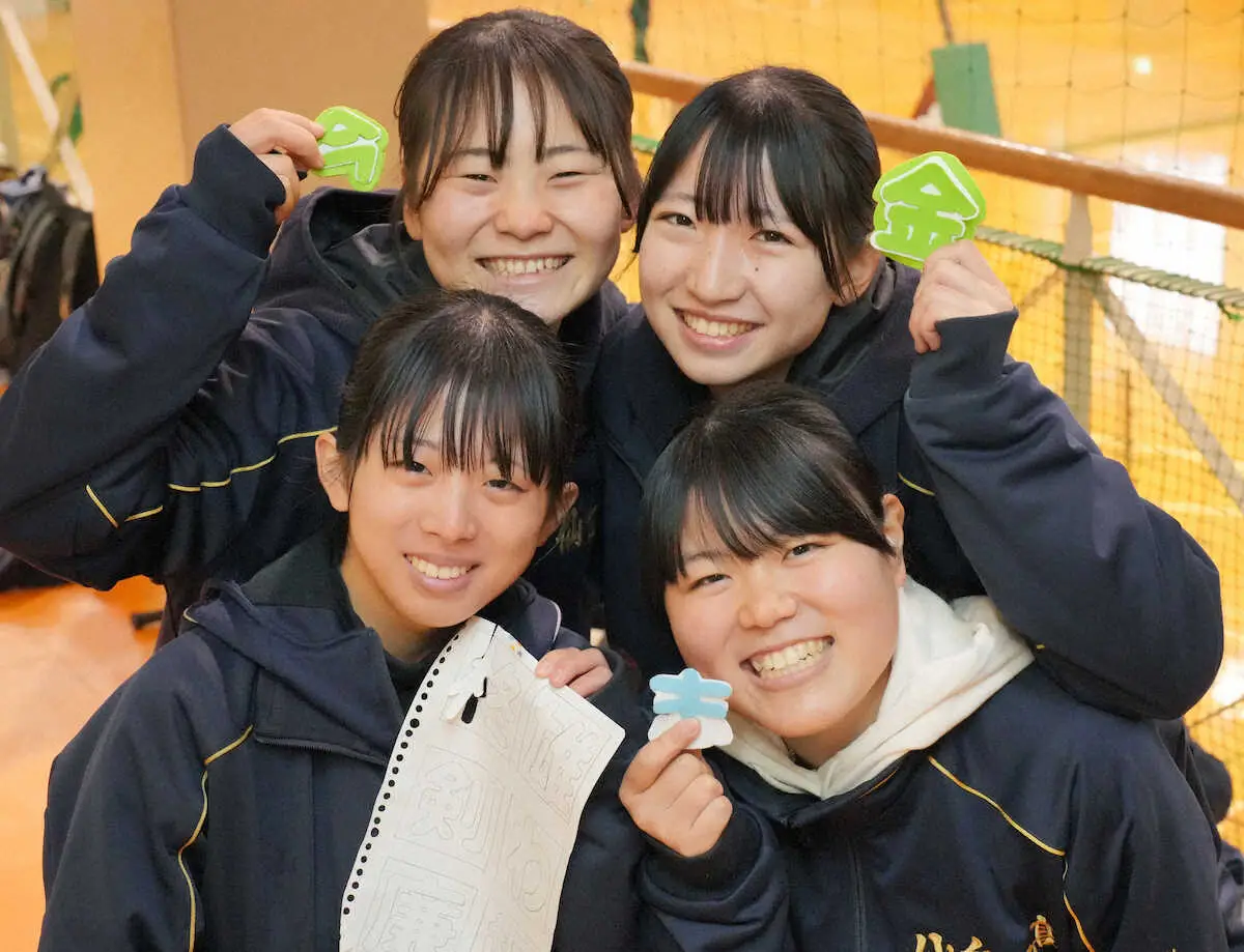 【高校野球】仙台一・選抜出場願い女子マネジャーがお守り作成　「甲子園で勝てますように」