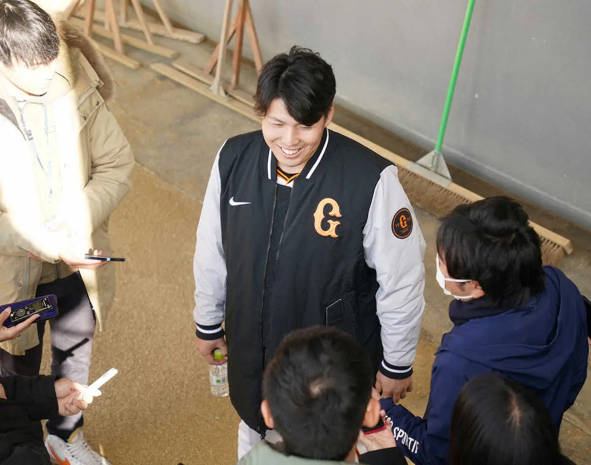 現役ドラフトで加入の巨人・馬場　G球場訪問　古巣・阪神との開幕カード「投げられたらいい」